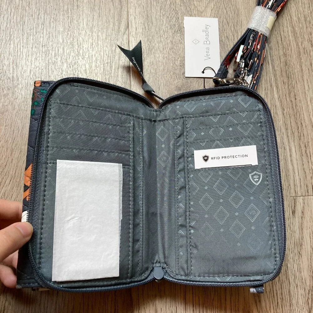 Vera Bradley RFID 3-in-1 Crossbody in Holiday Dogs NWT